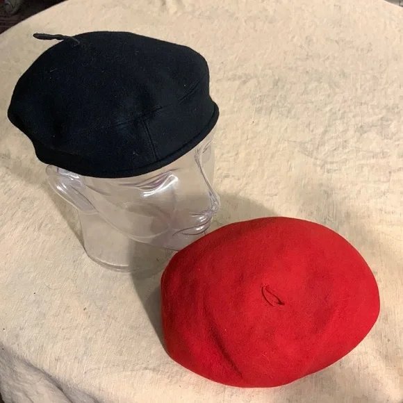 Two berets - Picture 1 of 3